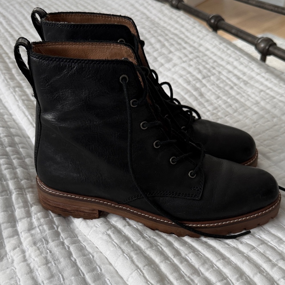 Madewell Black Leather Lace-Up Booties